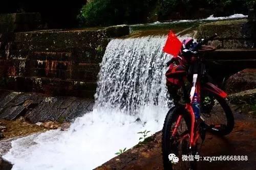 逃离遗弃的建筑4
