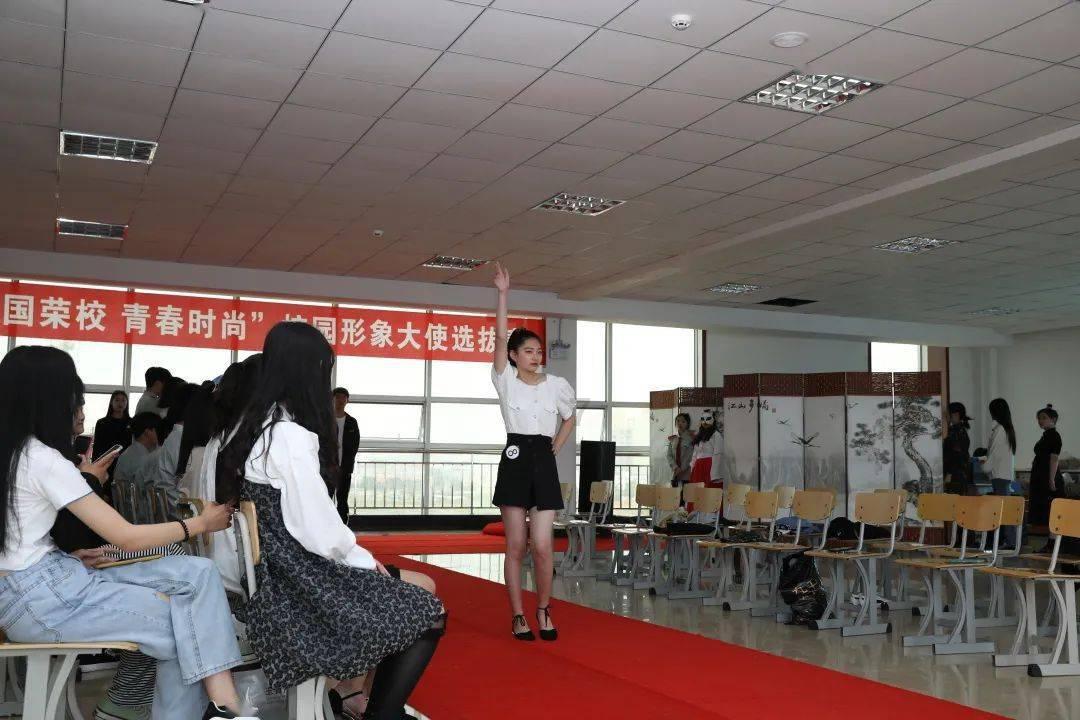为什么越来越多的妈妈坚持在家带宝宝？游戏画面
