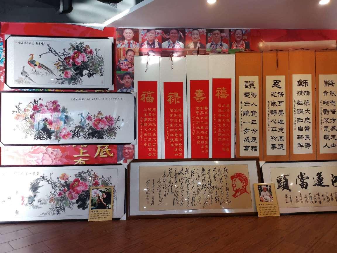 紧闭的闸门