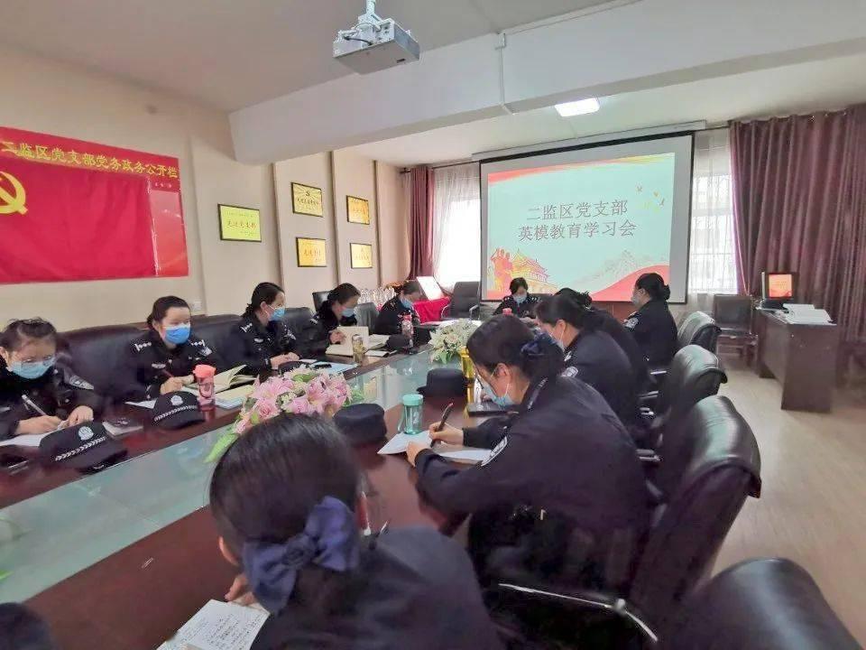 潘基文在企业家之夜寄语蔡磊:用我们的爱心和力量融解冰冻的罕见病