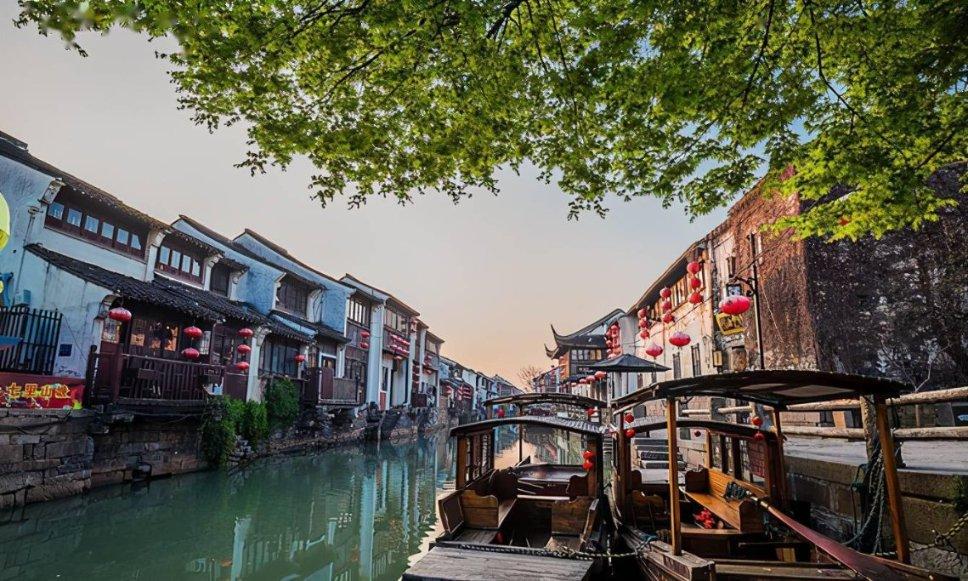 长沙大雪深夜来袭，南航保障旅客安全出行